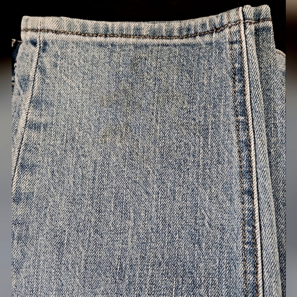 Light Wash Skinny Jeans- Volcom - Picture 3 of 4